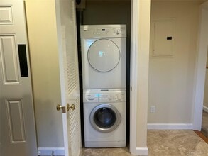 26 Dunes Ln in Port Washington, NY - Building Photo - Building Photo