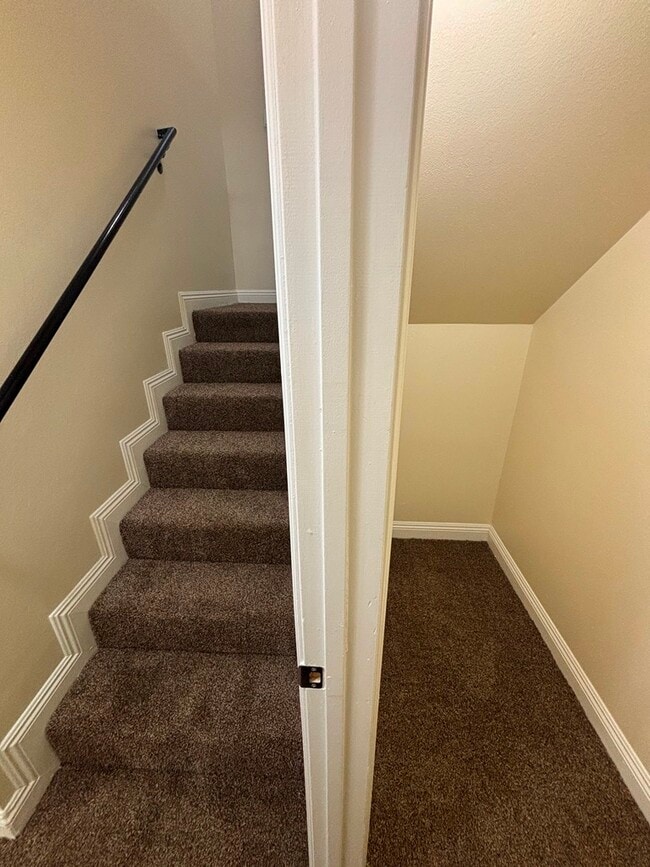 3312 W 66th Pl in Los Angeles, CA - Foto de edificio - Building Photo