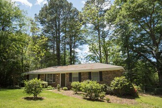 1027 Felton Ln in Auburn, AL - Building Photo - Building Photo