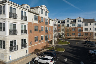 The Plaza at Tenafly Apartamentos