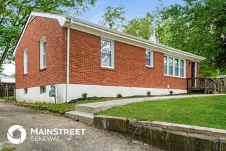 10214 Barkley Dr in Louisville, KY - Foto de edificio - Building Photo