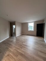 5813 Cunard St in Halifax, NS - Building Photo