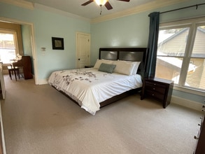 3520 Glenwood Rd in Decatur, GA - Building Photo - Building Photo