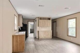 110 Skylark Dr in Mabank, TX - Building Photo