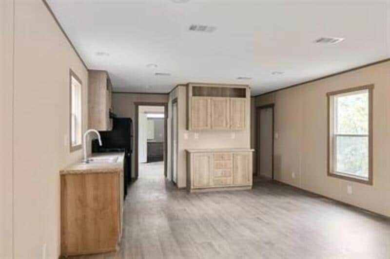 110 Skylark Dr in Mabank, TX - Building Photo