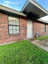 15 E St in Weslaco, TX - Building Photo