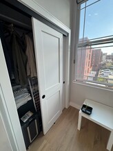 157 Maverick St, Unit 2 in Boston, MA - Foto de edificio - Building Photo