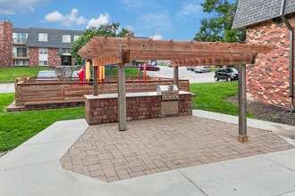 Wildewood Commons in Ralston, NE - Building Photo - Building Photo