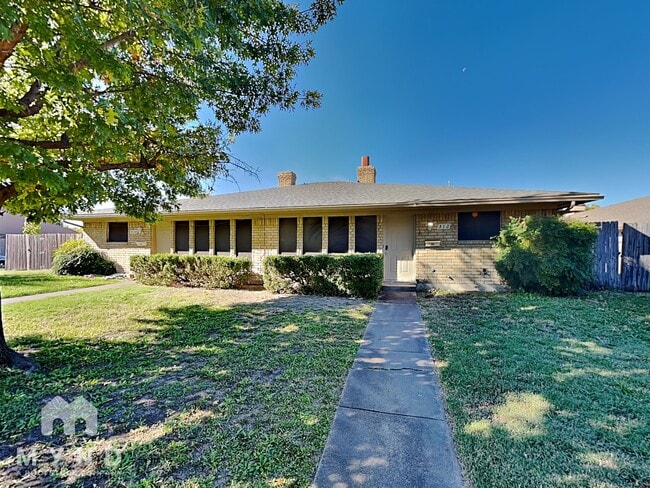 property at 312 Towne House Ln