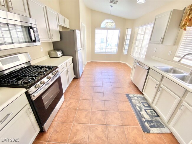 3372 Wayward Ct in Las Vegas, NV - Building Photo - Building Photo