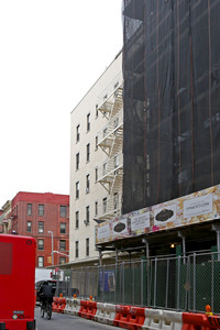 57 Kenmare St in New York, NY - Building Photo - Building Photo