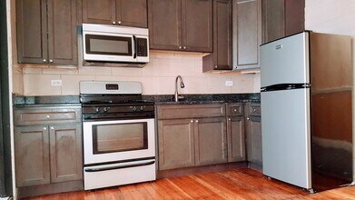 4764 N Virginia Ave in Chicago, IL - Building Photo - Building Photo