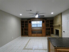 8919 Winding River Dr in Houston, TX - Building Photo - Building Photo