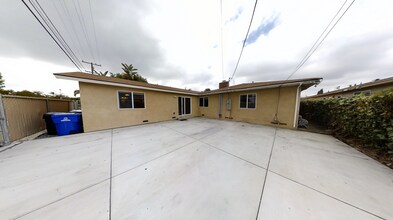 5532 Mary Ln Dr in San Diego, CA - Building Photo - Building Photo