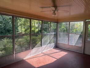 102 Ridge Dr in Stanley, NC - Building Photo - Building Photo