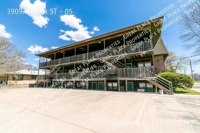 3909 N 68th St in Lincoln, NE - Foto de edificio - Building Photo