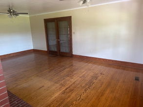 230 S Airport Rd in Farmville, VA - Building Photo - Building Photo