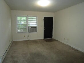 211 W Hampton Ave in Sumter, SC - Building Photo - Building Photo