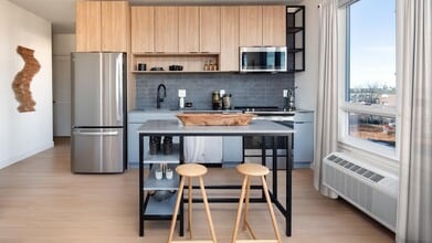 Birch House in Jersey City, NJ - Building Photo - Building Photo