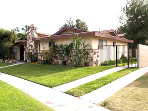 11732 Stuart Dr in Garden Grove, CA - Building Photo - Building Photo