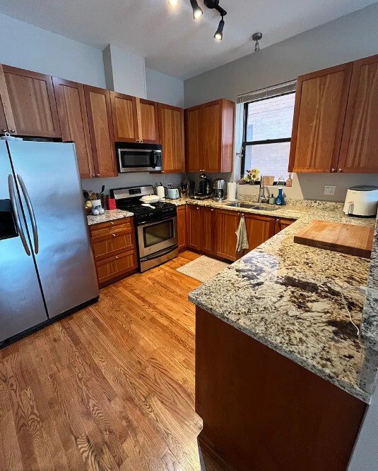 2151 W Evergreen Ave in Chicago, IL - Building Photo - Building Photo