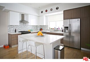 1211 N Garbo Ln in Los Angeles, CA - Building Photo - Building Photo