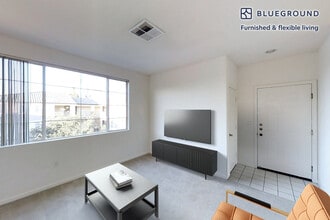 3200 Rubino Dr in San Jose, CA - Building Photo - Building Photo