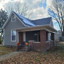 737 S 11th St in Noblesville, IN - Building Photo - Building Photo