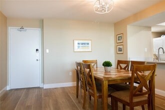 440 S Gulfview Blvd, Unit 1002 in Clearwater Beach, FL - Building Photo - Building Photo