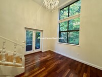 841 Parker St, Unit 304 in Boston, MA - Building Photo - Building Photo