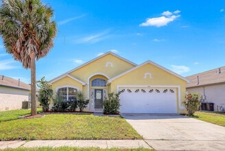 7832 Myrtle Oak Ln in Kissimmee, FL - Building Photo - Building Photo
