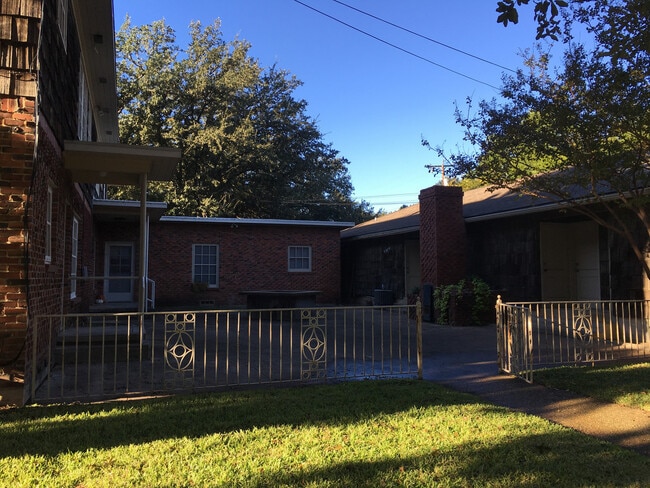 property at 2901 Austin Ave