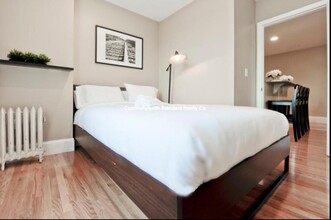 316 St Paul St in Brookline, MA - Building Photo - Building Photo