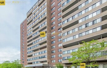 2 Hawthorne Pl, Unit 12D in Boston, MA - Foto de edificio - Building Photo