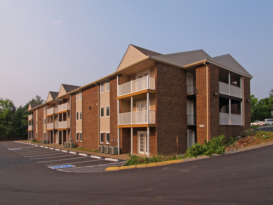 Summerwind Apartments in Nashville, TN - Building Photo