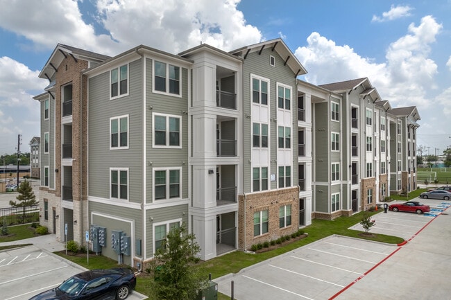 Hartwood at Spring Shadows in Houston, TX - Building Photo - Primary Photo