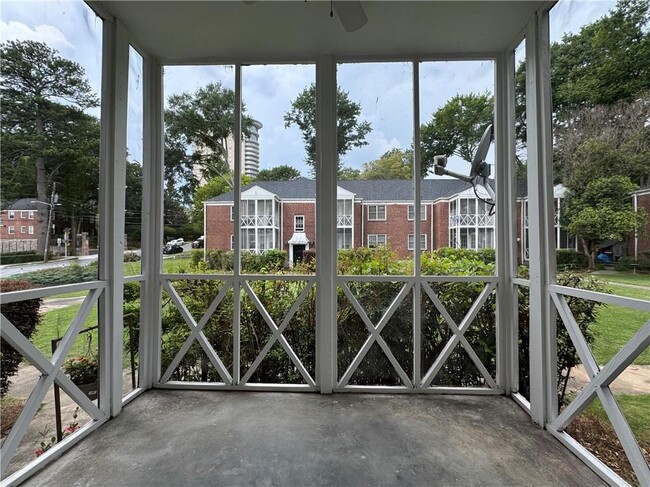 property at 72 Delmont Dr NE