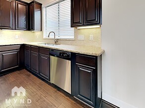 9062 Laverne Cres in Houston, TX - Building Photo - Building Photo