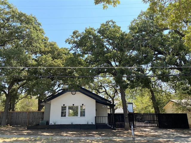 2913 Hunter St in Fort Worth, TX - Building Photo