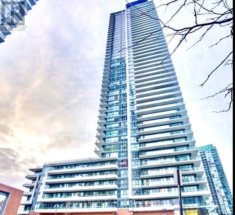 10-1410 Park Lawn Rd in Toronto, ON - Building Photo