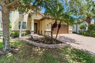 11295 Red Bluff Ln in Ft. Myers, FL - Building Photo - Building Photo