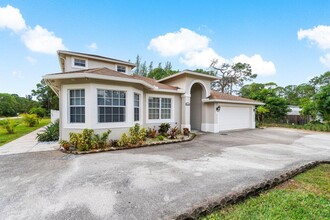 11538 Persimmon Blvd in West Palm Beach, FL - Foto de edificio - Building Photo