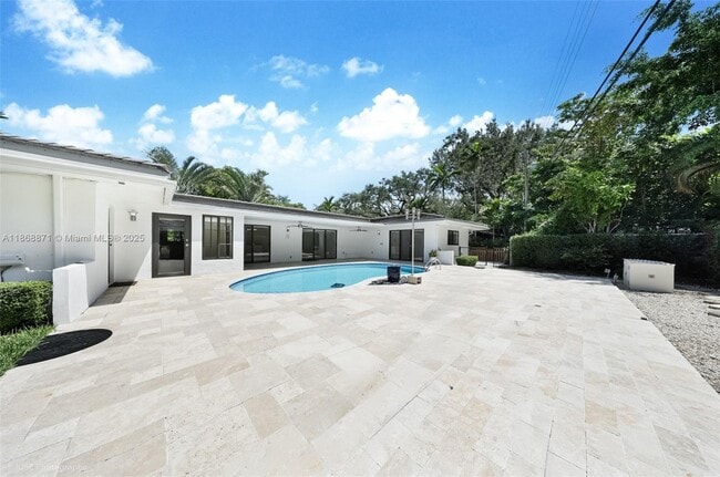 property at 194 W Sunrise Ave