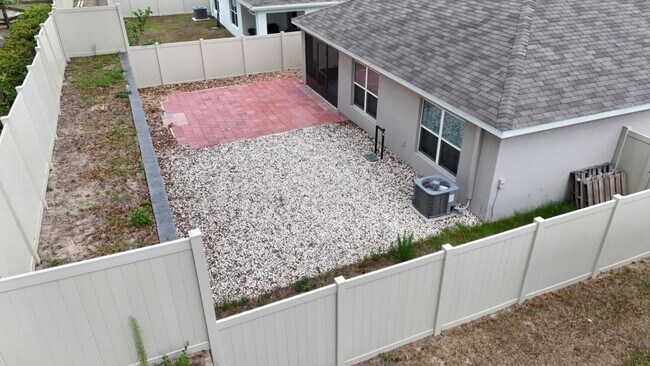 6879 SE 112th Pl in Belleview, FL - Building Photo - Building Photo