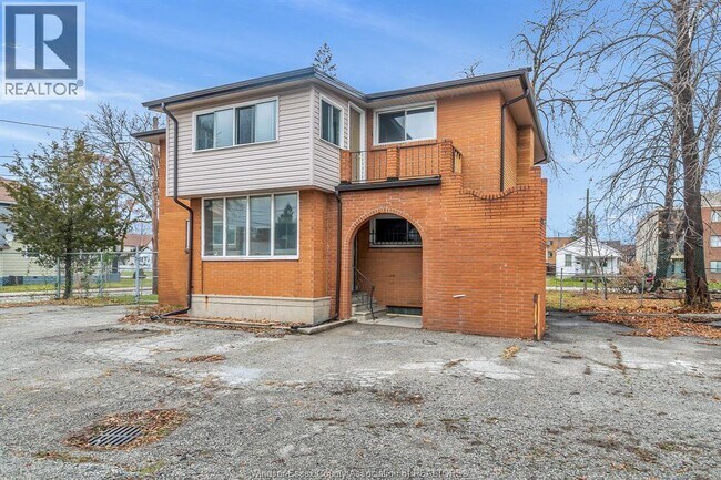 509 Aylmer Ave in Windsor, ON - Foto de edificio - Building Photo