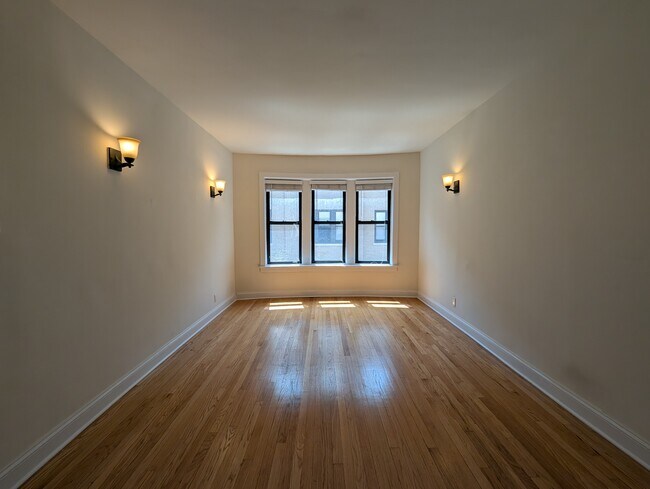 4036 N Ashland Ave, Unit 40-3W in Chicago, IL - Building Photo - Building Photo