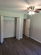 6218 Kathryn Ct, Unit Apt B in Portage, IN - Foto de edificio - Building Photo