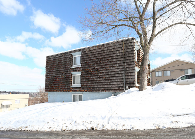 100 Polk in Syracuse, NY - Foto de edificio - Building Photo