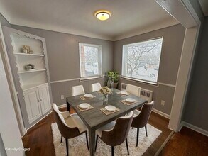 5929 Oakwood Ave-Unit -1 in Cincinnati, OH - Building Photo - Building Photo