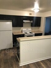 251 Del Verde Cir in Sacramento, CA - Building Photo - Building Photo